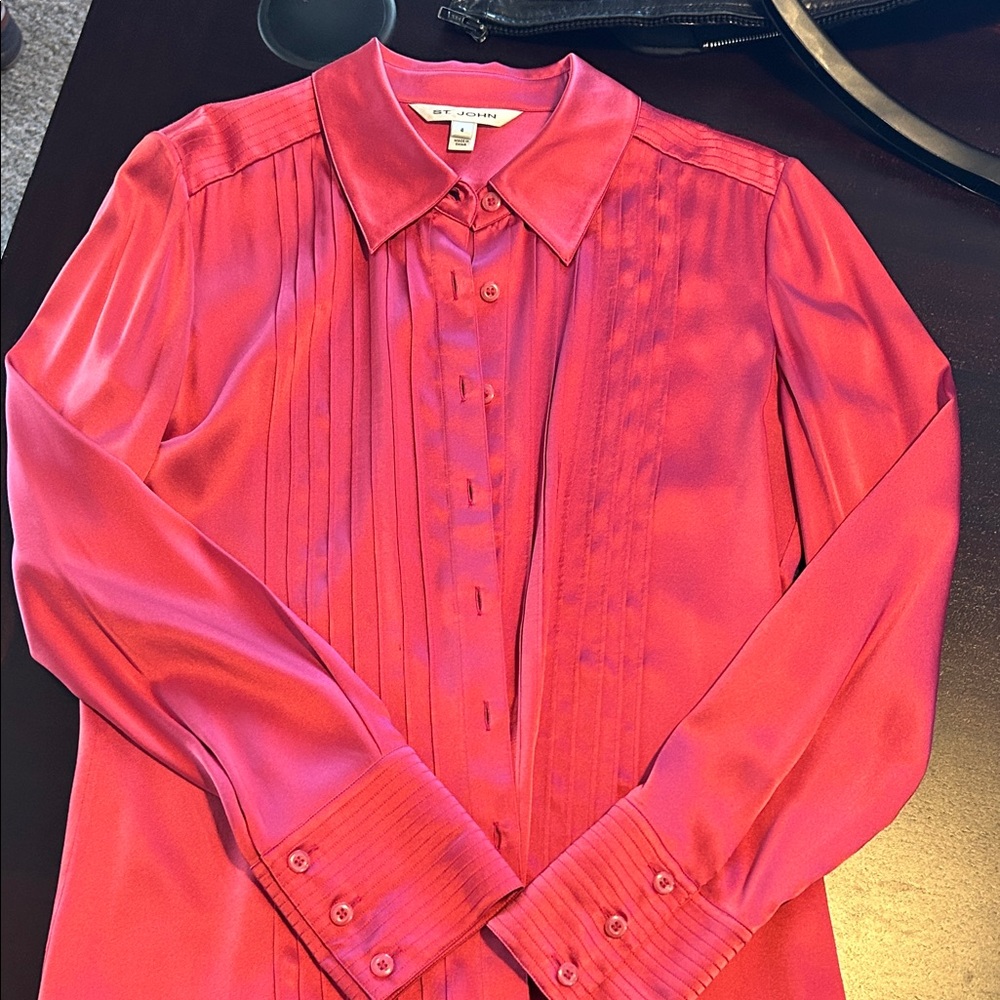 St. John Vibrant Raspberry Red Silk Tailored Blouse - Picture 5 of 9